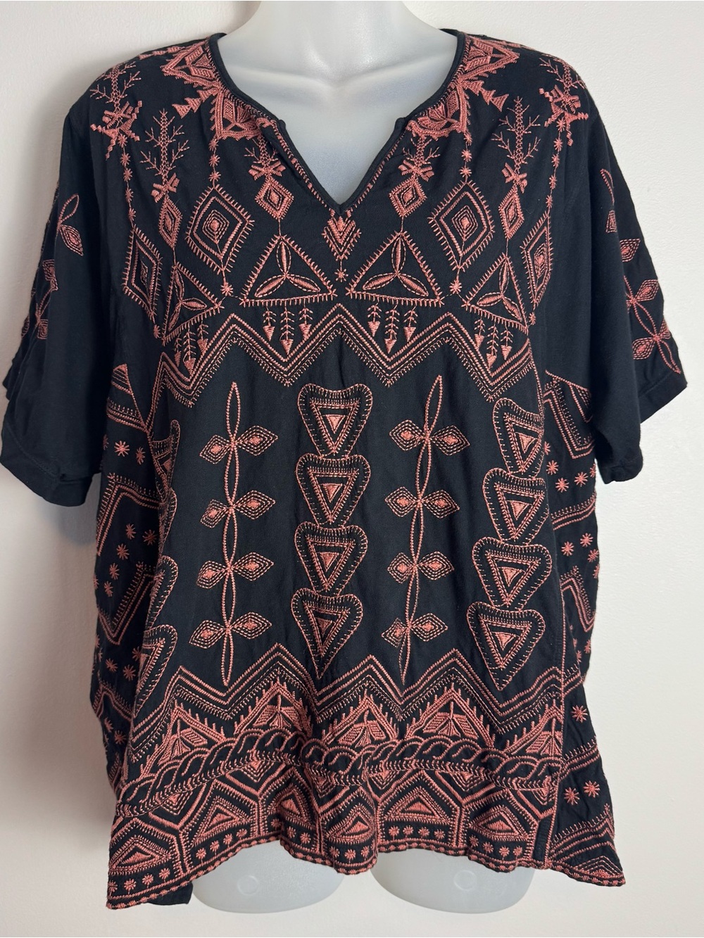 Johnny Was Black Embroidered Short Sleeve Top Size Medium